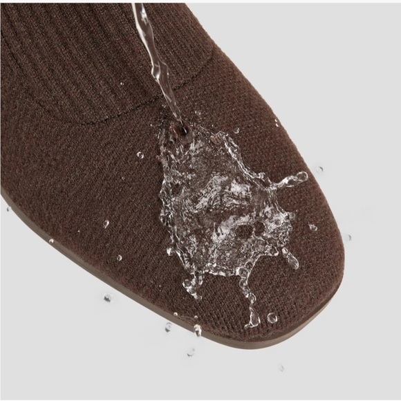 Chic Black Over-the-Knee Heeled Boots - Picture 4 of 16